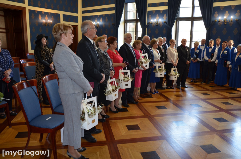 Dwie uroczystości Złotych Godów w głogowskim ratuszu