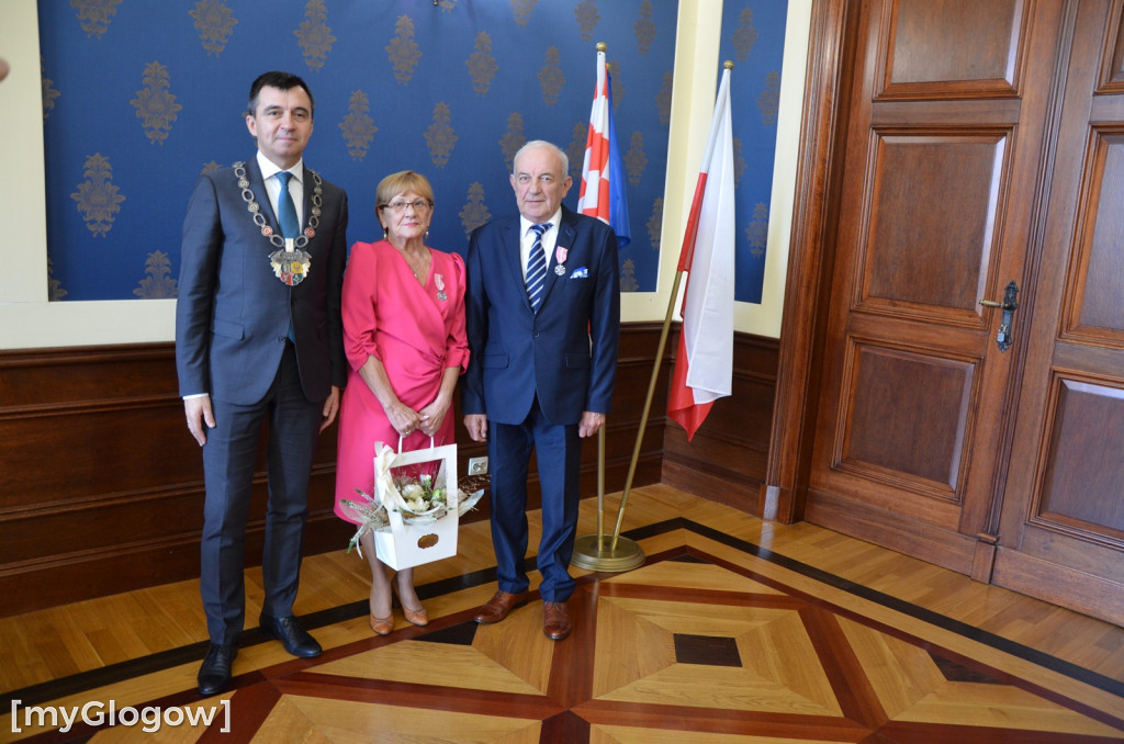Dwie uroczystości Złotych Godów w głogowskim ratuszu