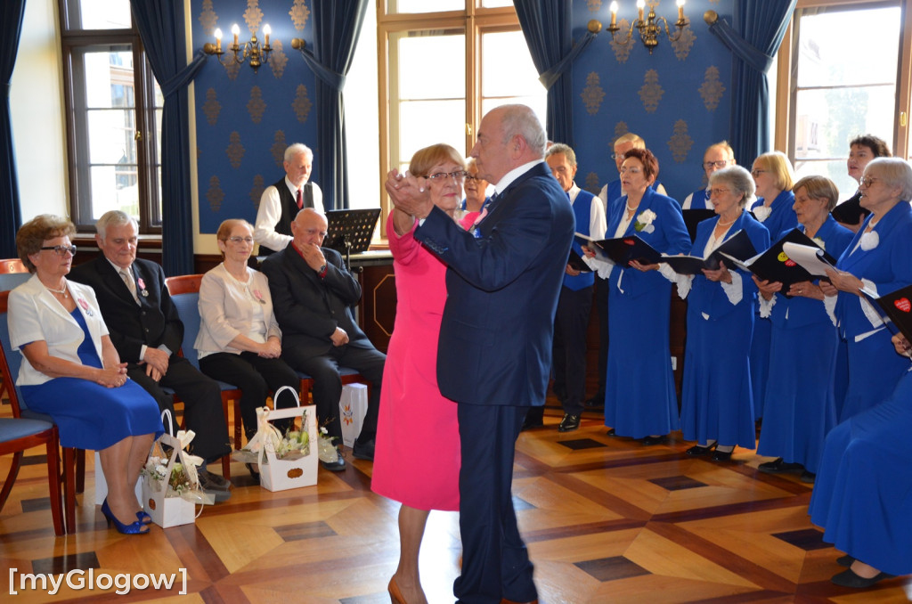 Dwie uroczystości Złotych Godów w głogowskim ratuszu
