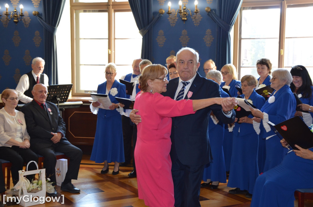 Dwie uroczystości Złotych Godów w głogowskim ratuszu