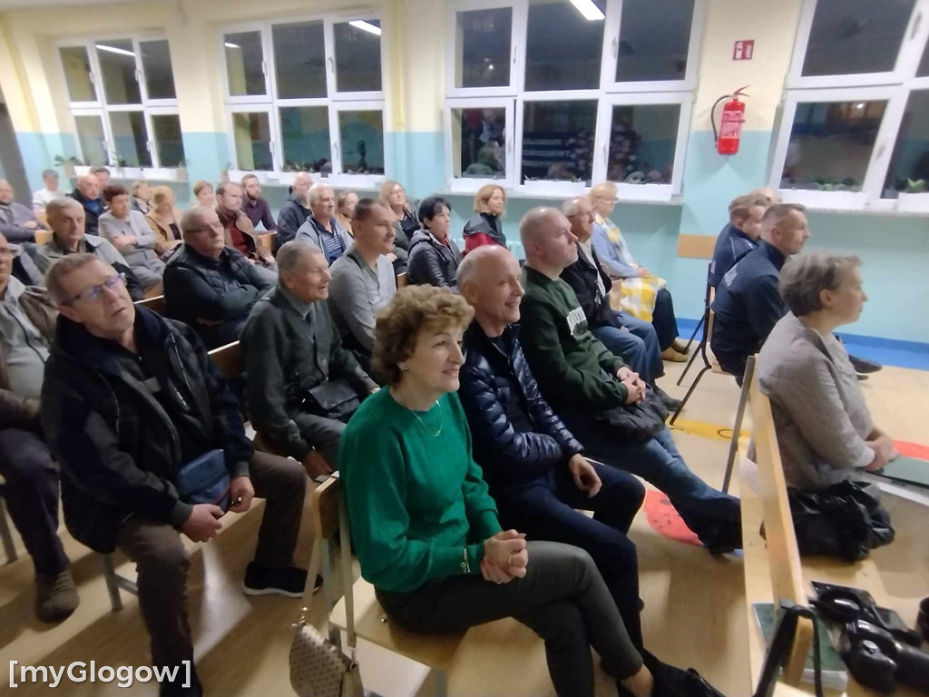 W SP8 trwa spotkanie prezydenta z mieszkańcami