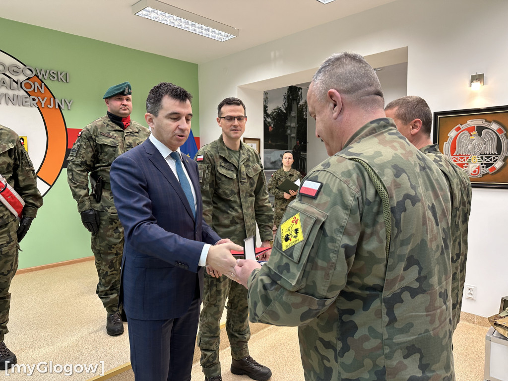 Honorowe Medale Miasta Głogowa dla saperów