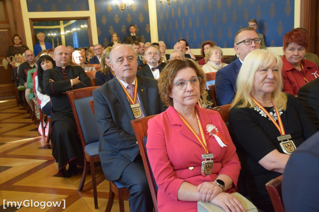 Uroczysta sesja miasta i powiatu 11 listopada