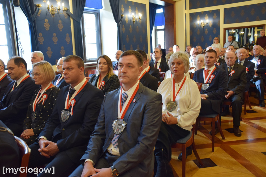 Uroczysta sesja miasta i powiatu 11 listopada
