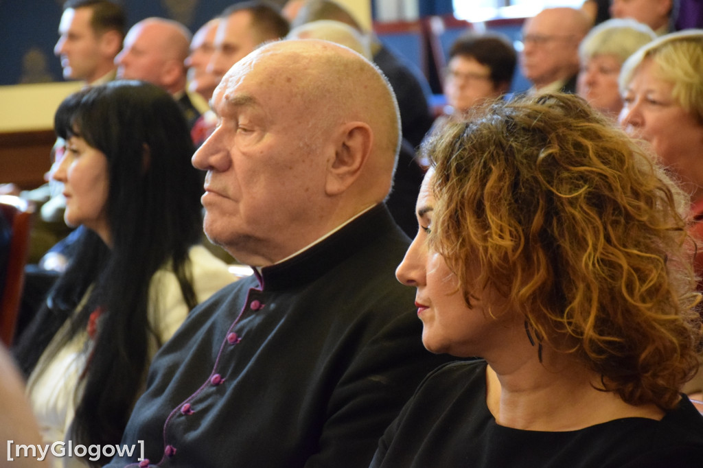 Uroczysta sesja miasta i powiatu 11 listopada