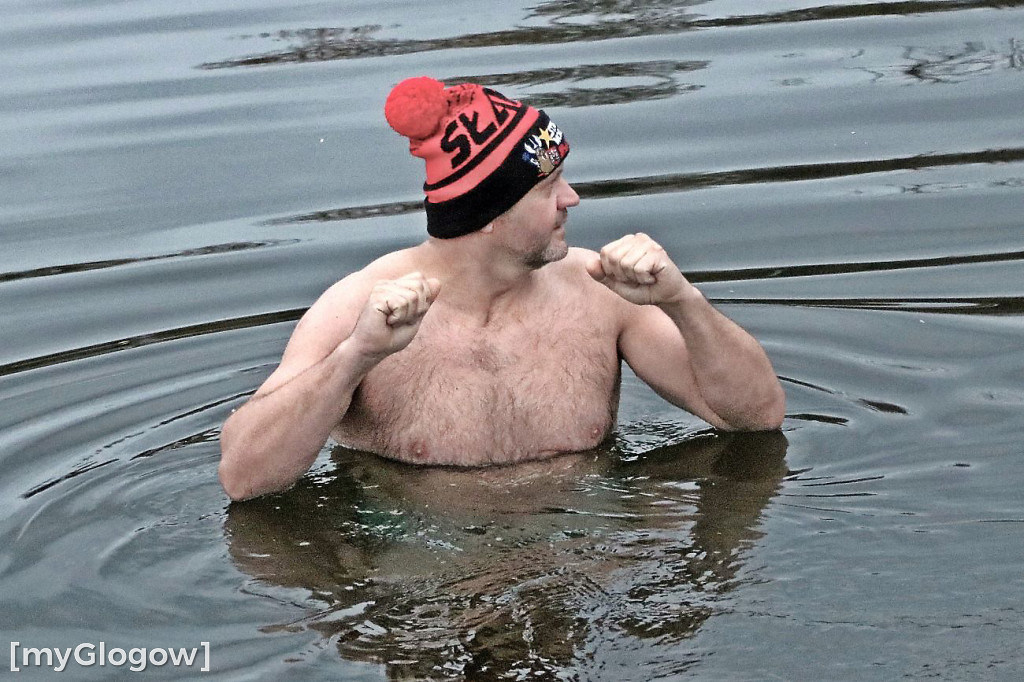 Sławskie morsy uczciły Święto Niepodległości