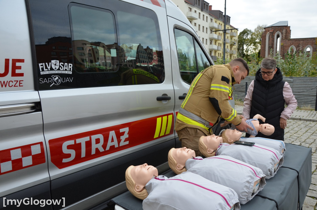 Głogowscy strażacy uczą dzieci ratować życie