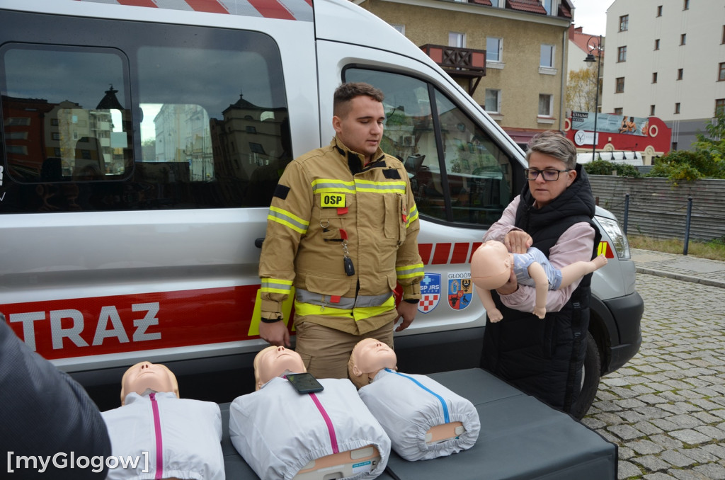 Głogowscy strażacy uczą dzieci ratować życie