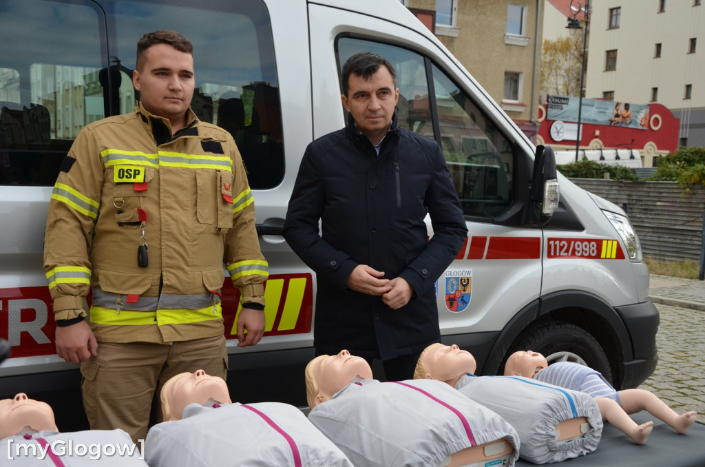 Głogowscy strażacy uczą dzieci ratować życie