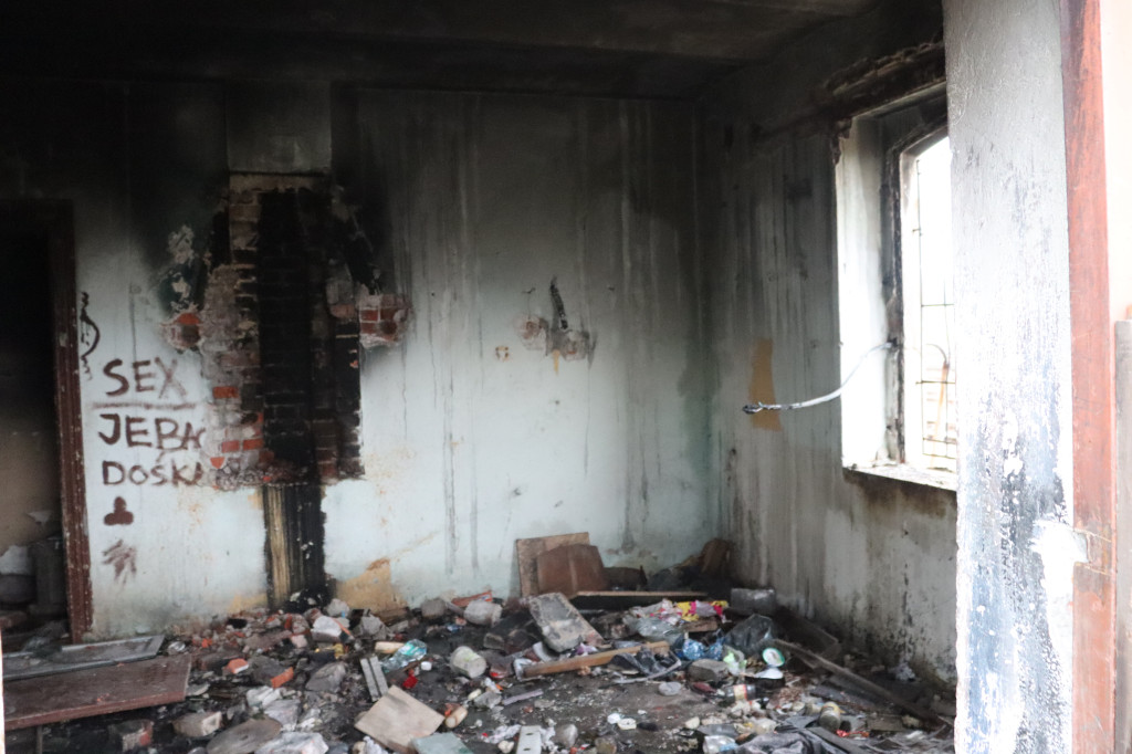 Spłonął budynek dawnej kuźni kolejowej w Głogowie