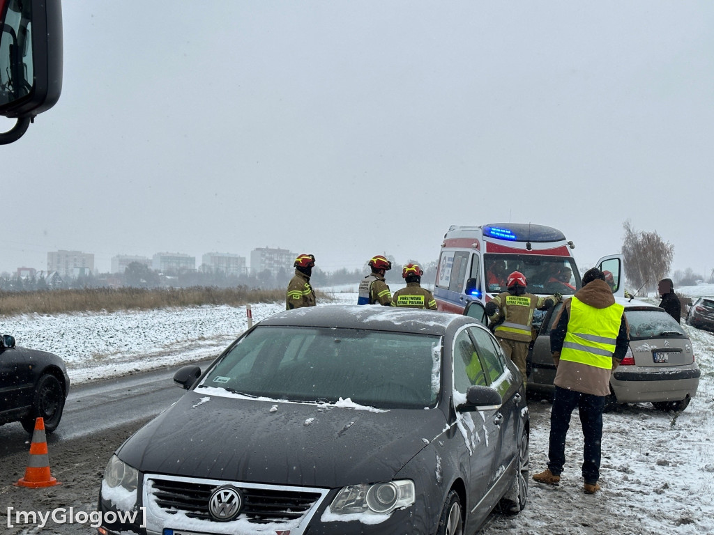 Kolizja na drodze dojazdowej do Ronda Hutników