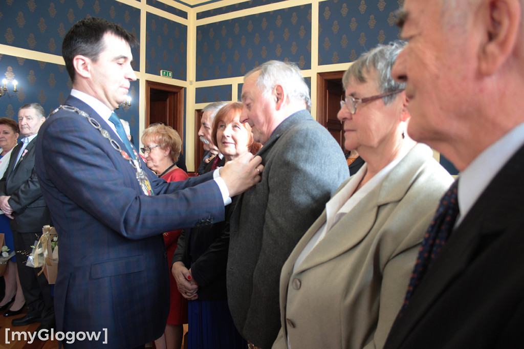 Złote gody. 15 par otrzymało medale, gratulacje i życzenia
