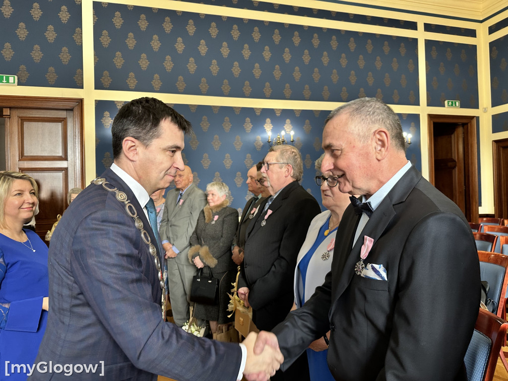 Złote gody. 15 par otrzymało medale, gratulacje i życzenia