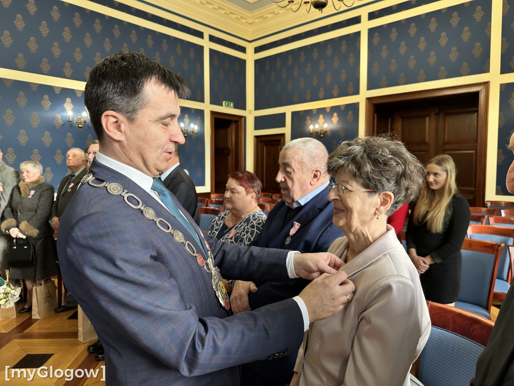 Złote gody. 15 par otrzymało medale, gratulacje i życzenia