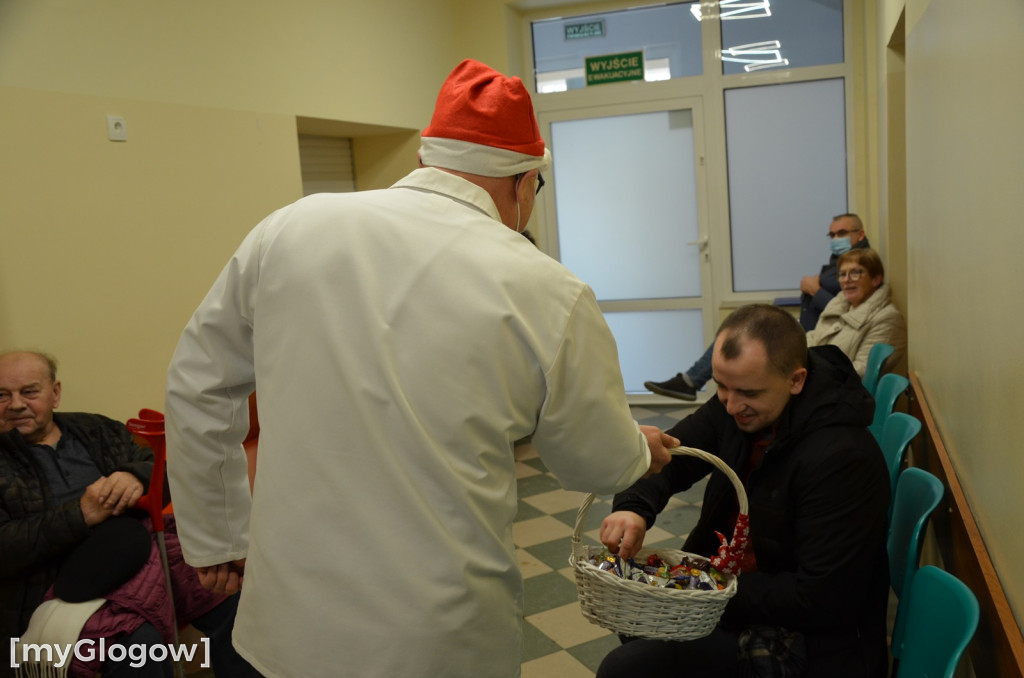 Mikołaj odwiedził pacjentów głogowskiego szpitala