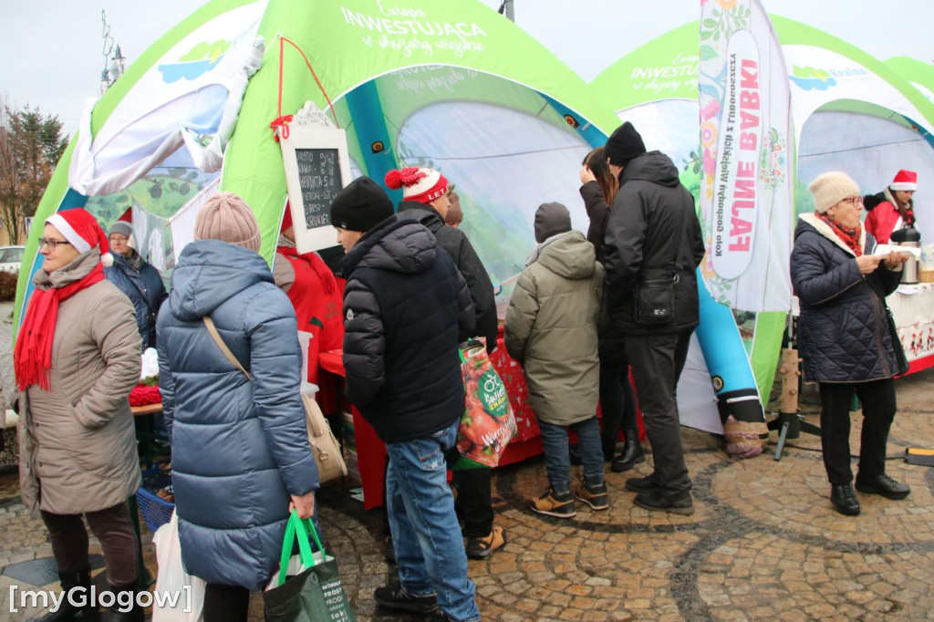 Nowy Rynek w Sławie opanował Jarmark Świąteczny