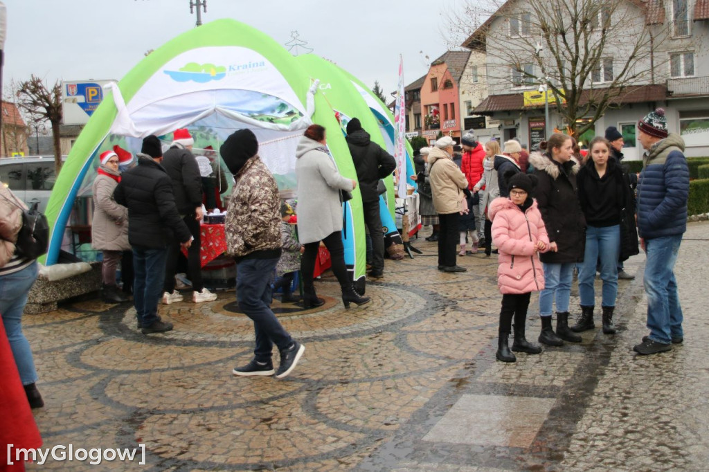 Nowy Rynek w Sławie opanował Jarmark Świąteczny
