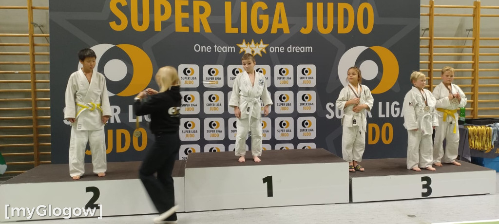 Wór medali dla młodych judoków z IGI Judo Głogów