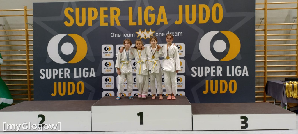 Wór medali dla młodych judoków z IGI Judo Głogów