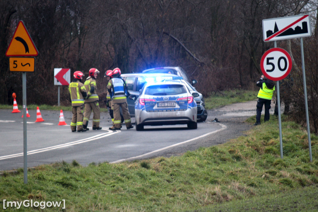 Zderzenie dwóch samochodów na Szczyglickiej w Głogowie