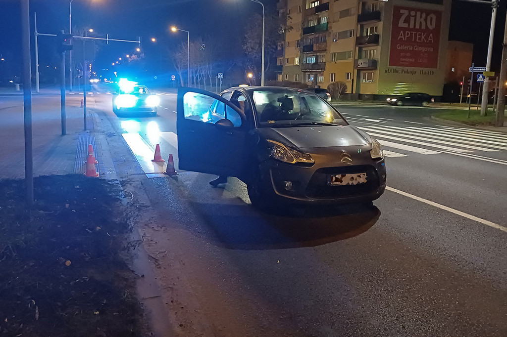 Potrącenie pieszego na Obrońców Pokoju w Głogowie