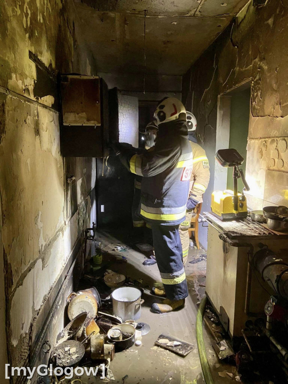 Dwie osoby poparzone w wyniku pożaru mieszkania