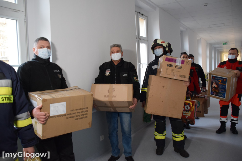 Paczka dla dzieciaka od strażaka