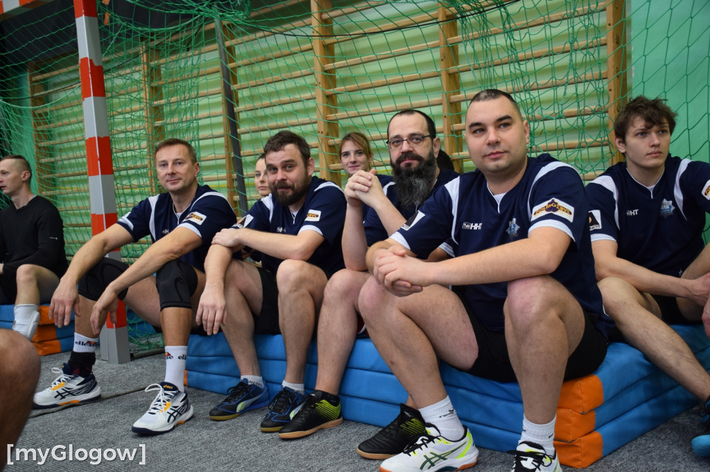Charytatywny turniej siatkówki w SP 12 w Głogowie