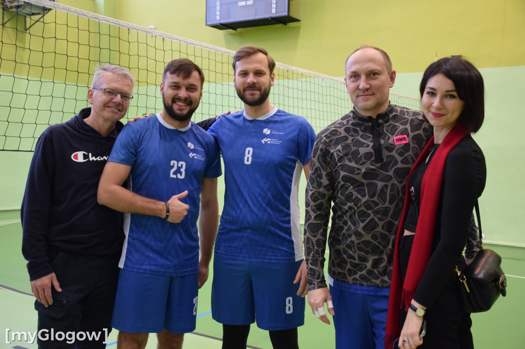 Charytatywny turniej siatkówki w SP 12 w Głogowie