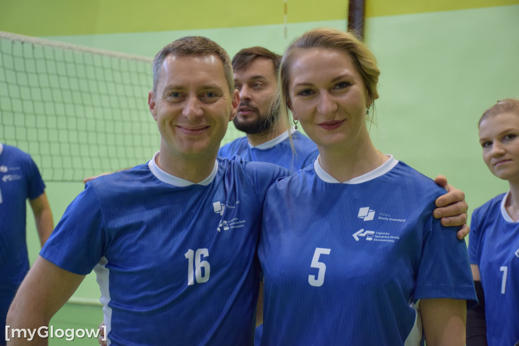 Charytatywny turniej siatkówki w SP 12 w Głogowie
