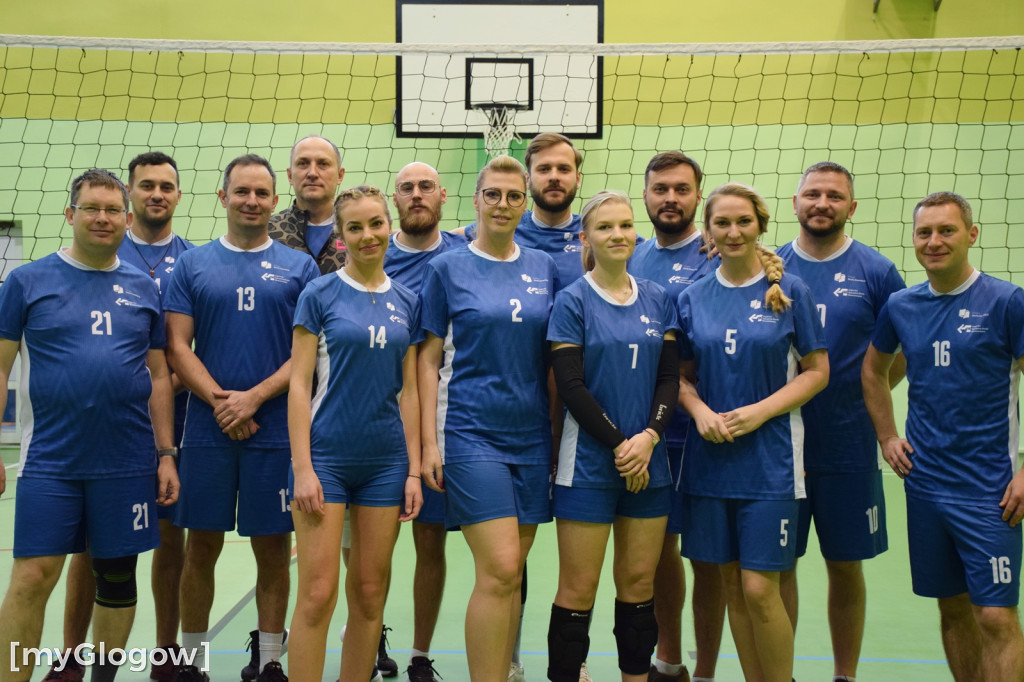 Charytatywny turniej siatkówki w SP 12 w Głogowie