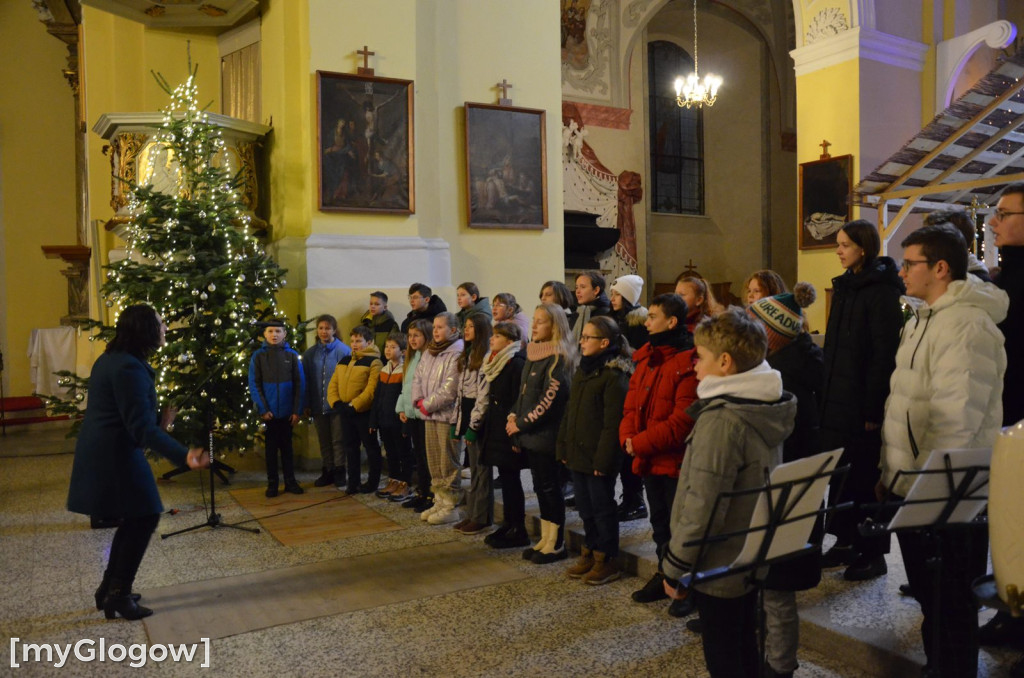 Koncert kolęd dla głogowskiego hospicjum w kościele Bożego Ciała
