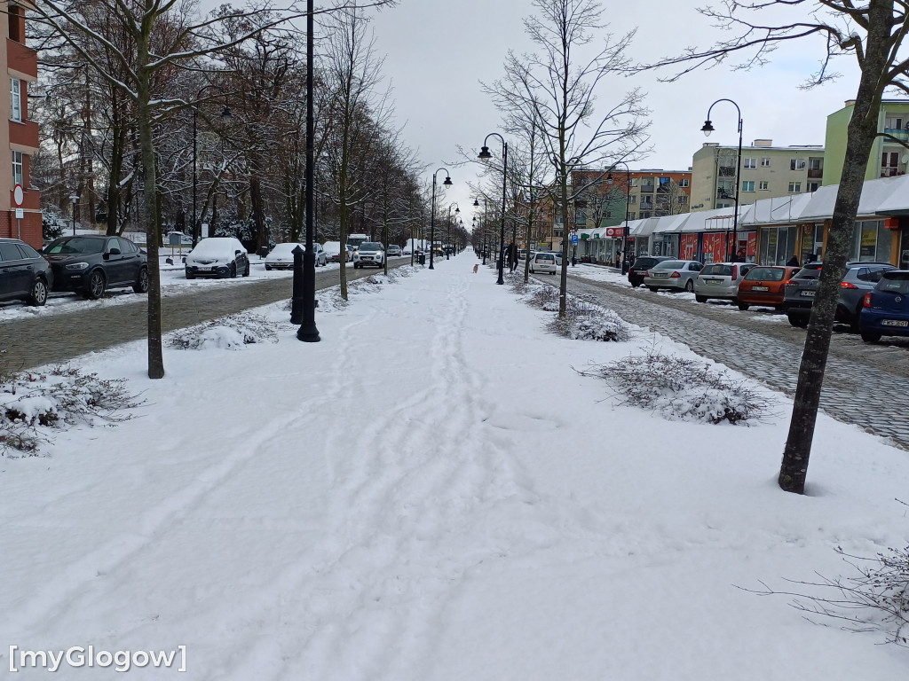 GPK odśnieża, ale efekty są mizerne