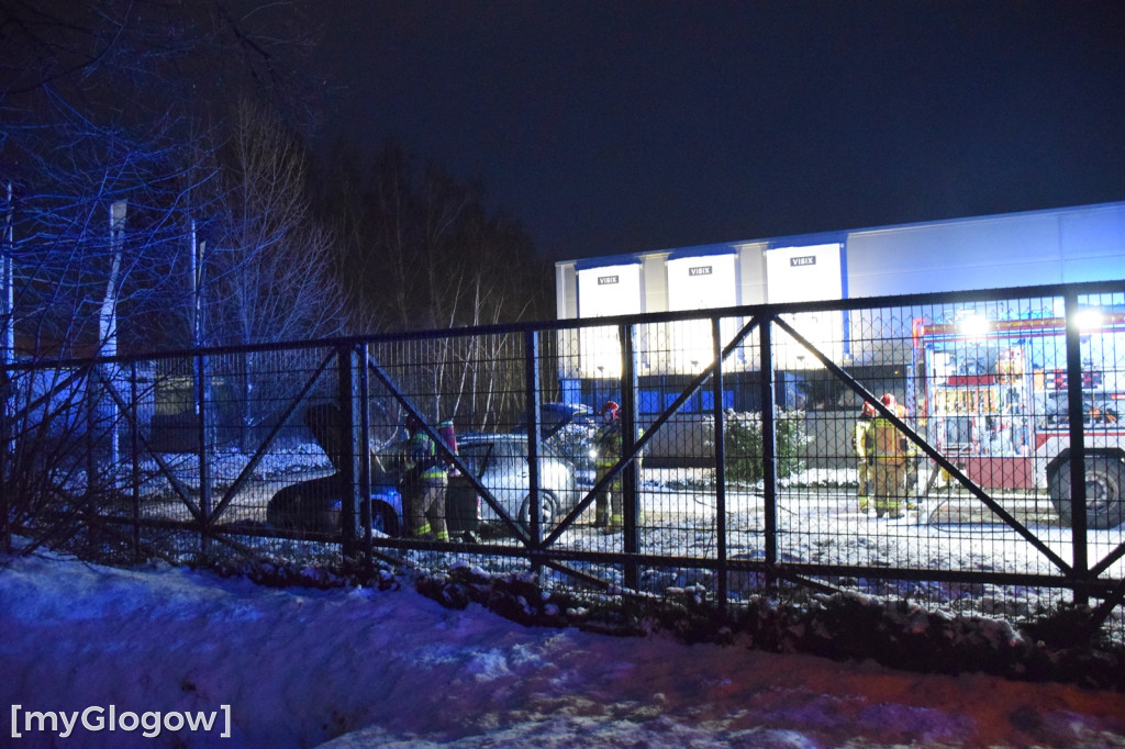 Mazda 6 paliła się na wjeździe do Głogowa