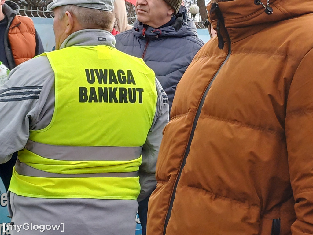 Ponad 200 rolników i 100 ciągników w Głogowie. Dwa razy więcej niż zapowiadali