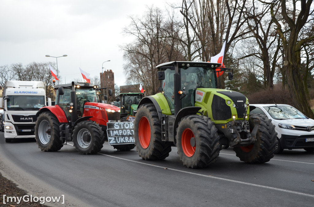 Ponad 200 rolników i 100 ciągników w Głogowie. Dwa razy więcej niż zapowiadali