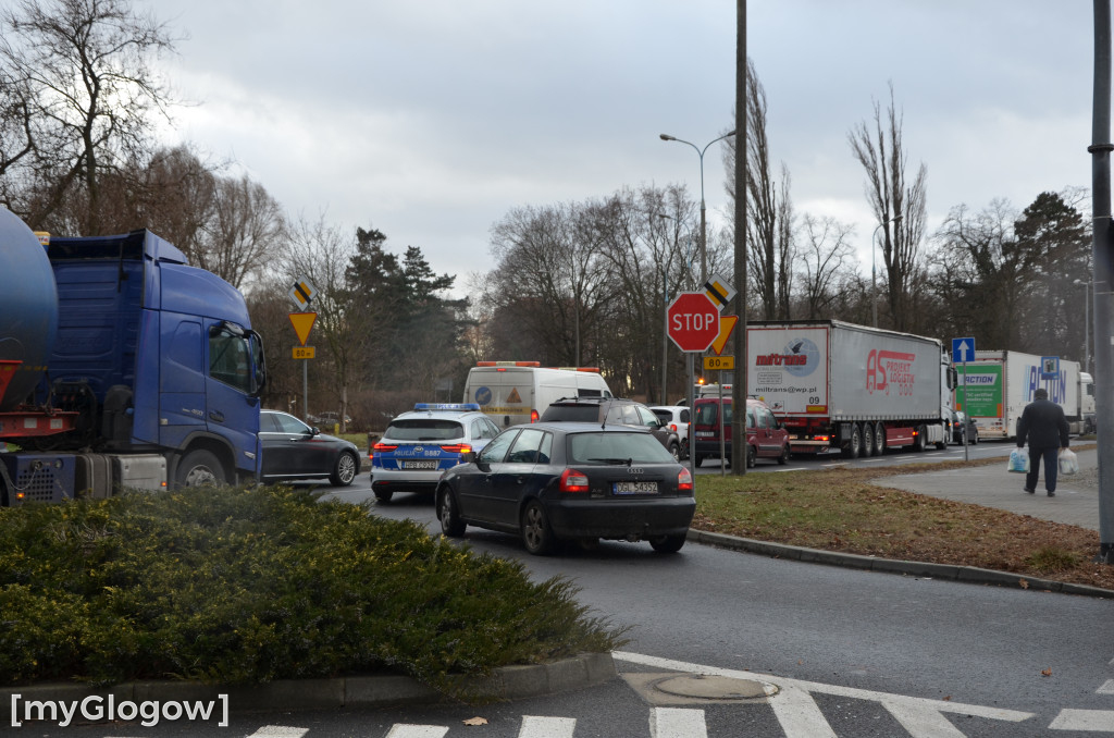 Ponad 200 rolników i 100 ciągników w Głogowie. Dwa razy więcej niż zapowiadali