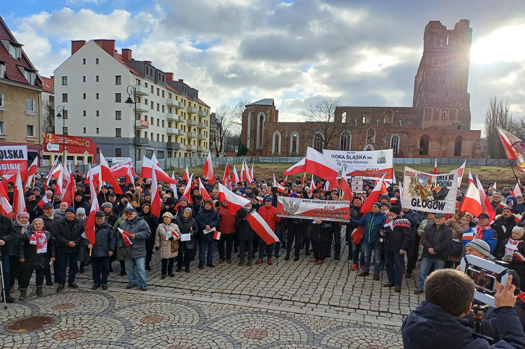 Setki mieszkańców regionu na Proteście Wolnych Polaków w Głogowie