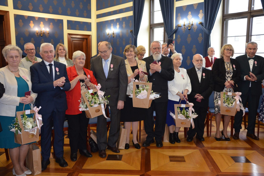 Piękny jubileusz. Złote Gody 10 par w głogowskim ratuszu