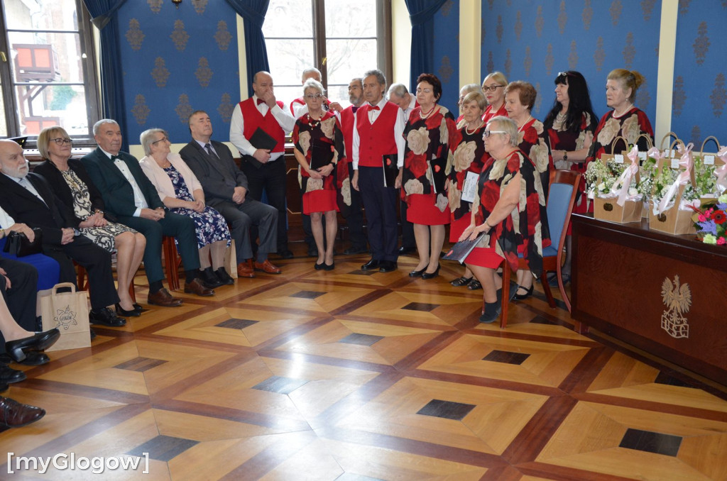 Piękny jubileusz. Złote Gody 10 par w głogowskim ratuszu