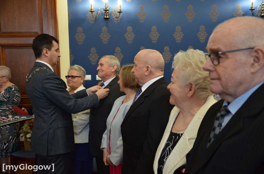 Piękny jubileusz. Złote Gody 10 par w głogowskim ratuszu