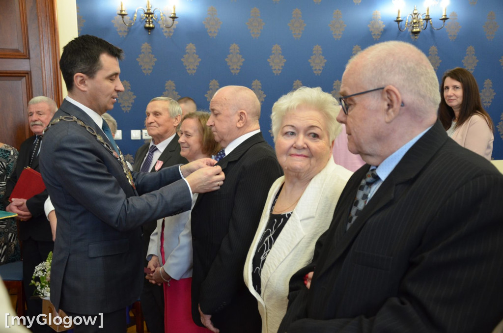 Piękny jubileusz. Złote Gody 10 par w głogowskim ratuszu