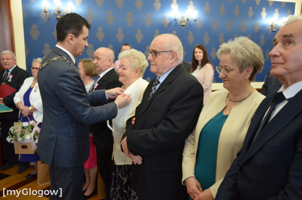 Piękny jubileusz. Złote Gody 10 par w głogowskim ratuszu
