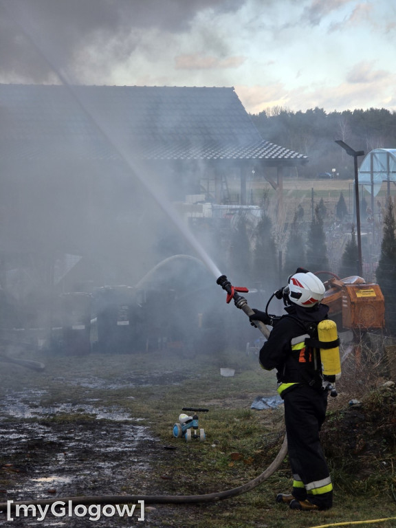 Pożar domu w Ułanowie. Poparzony właściciel w szpitalu