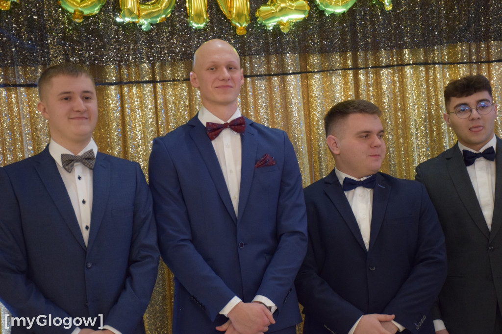 Studniówka samochodówki - budowlanki z Głogowa