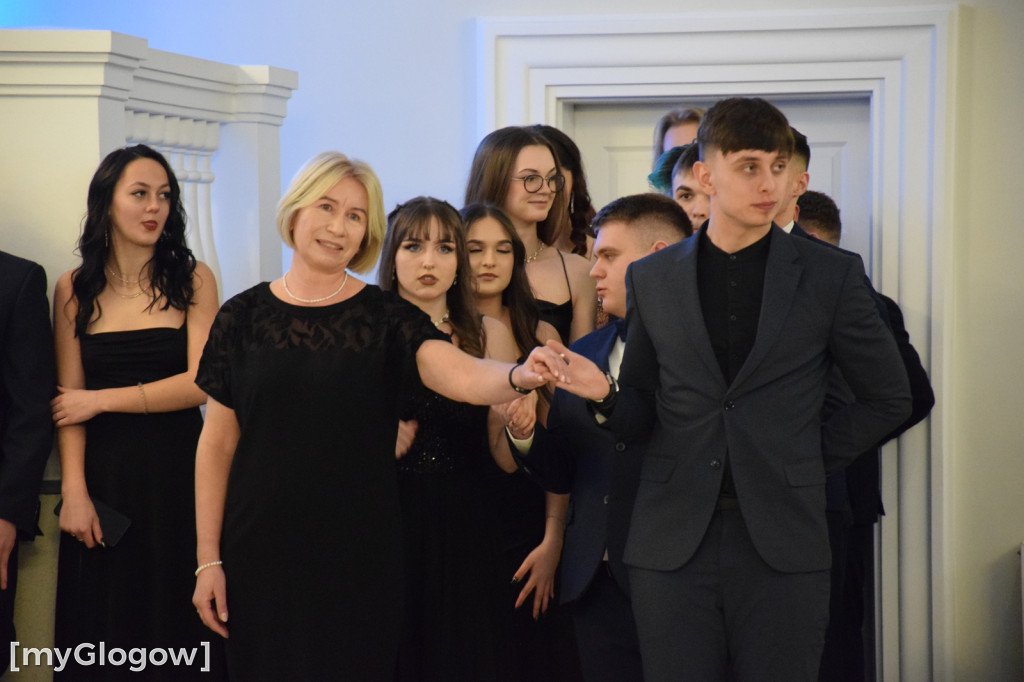Studniówka samochodówki - budowlanki z Głogowa