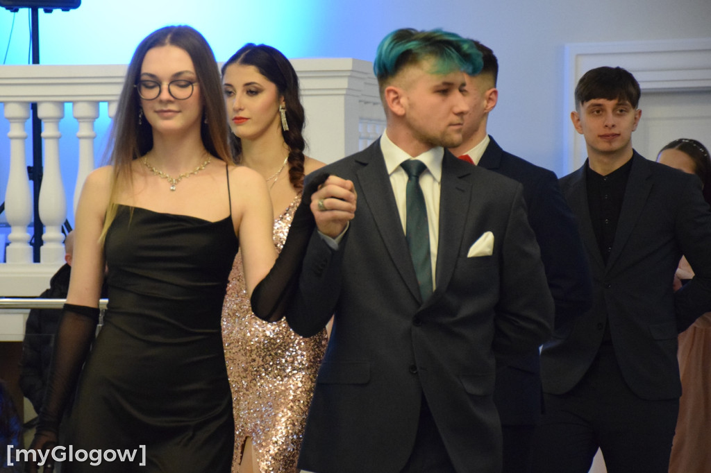 Studniówka samochodówki - budowlanki z Głogowa