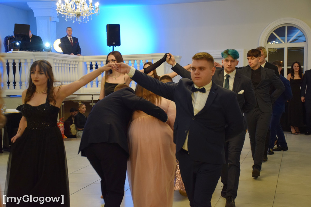 Studniówka samochodówki - budowlanki z Głogowa
