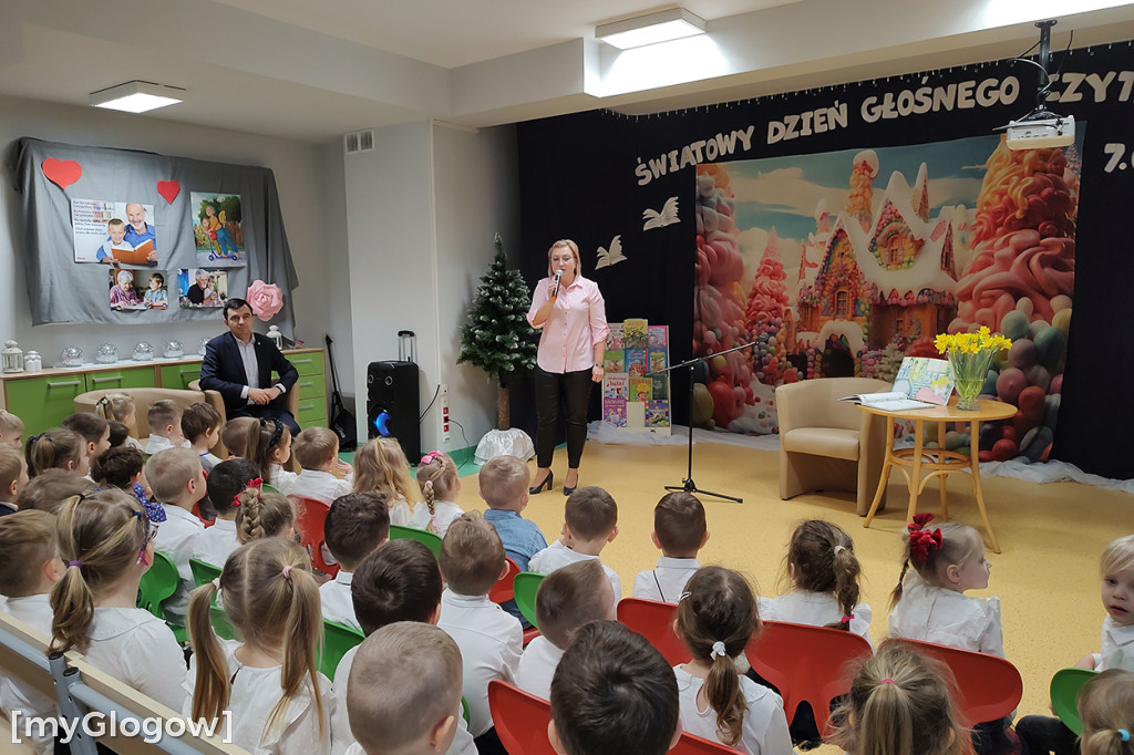  Prezydent Głogowa czytał dzieciom z PP 7 głogowską legendę