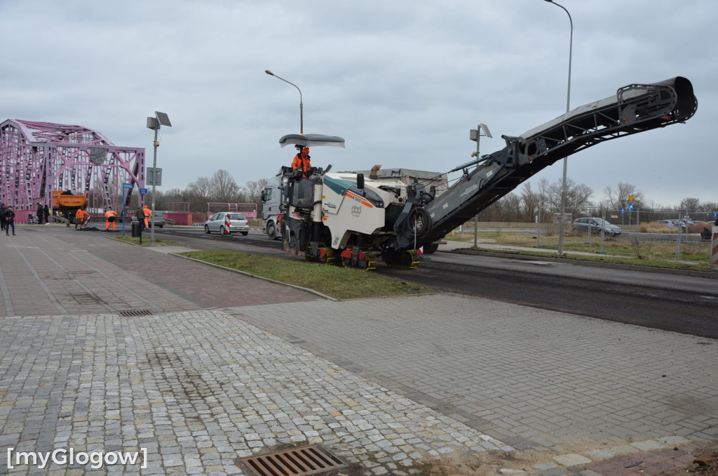 Korek przed mostem w Głogowie